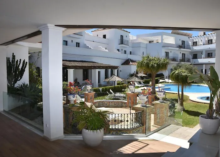 Hotel Dona Lola Zahara