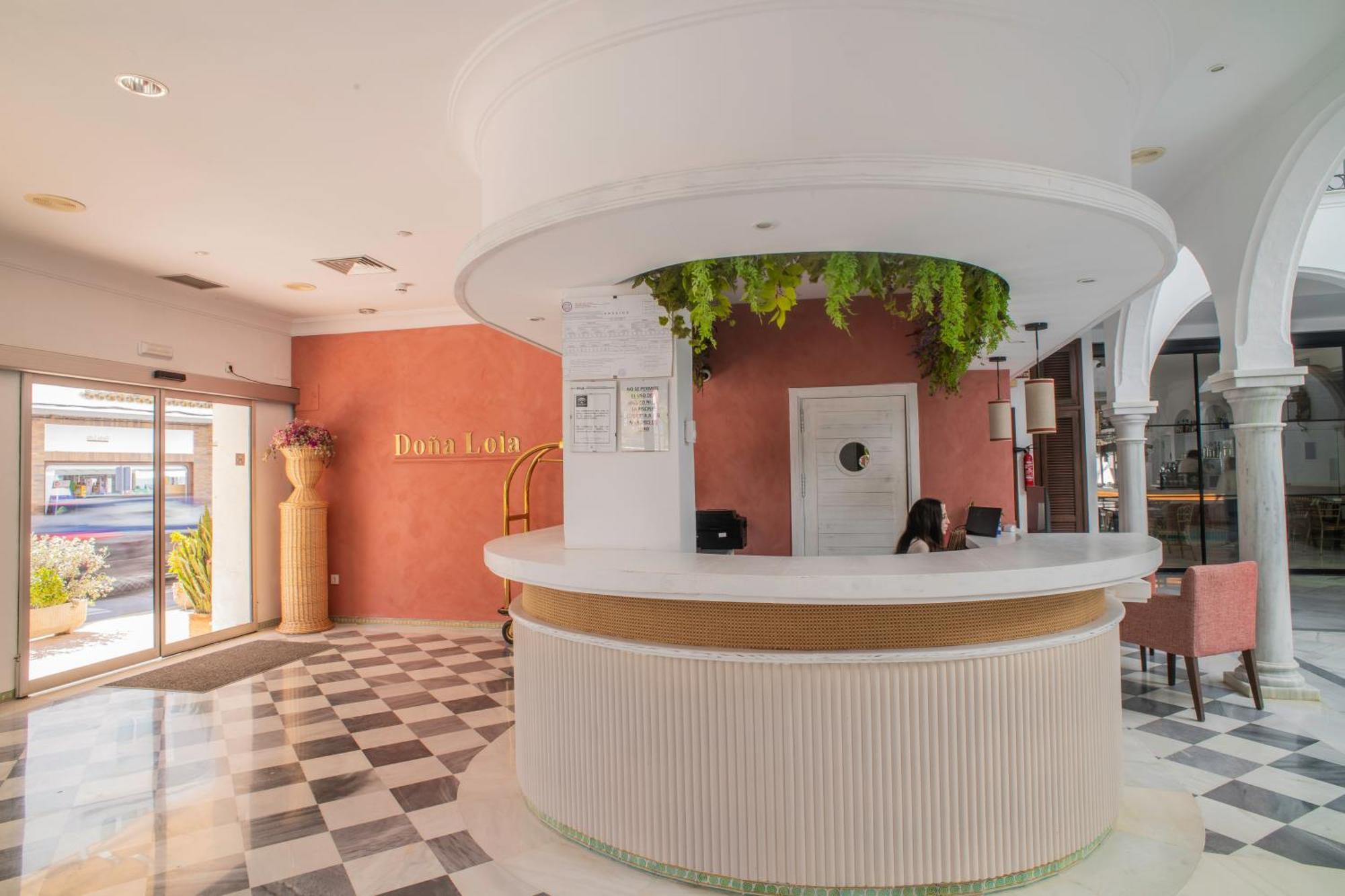 Dona Lola Zahara Hotel