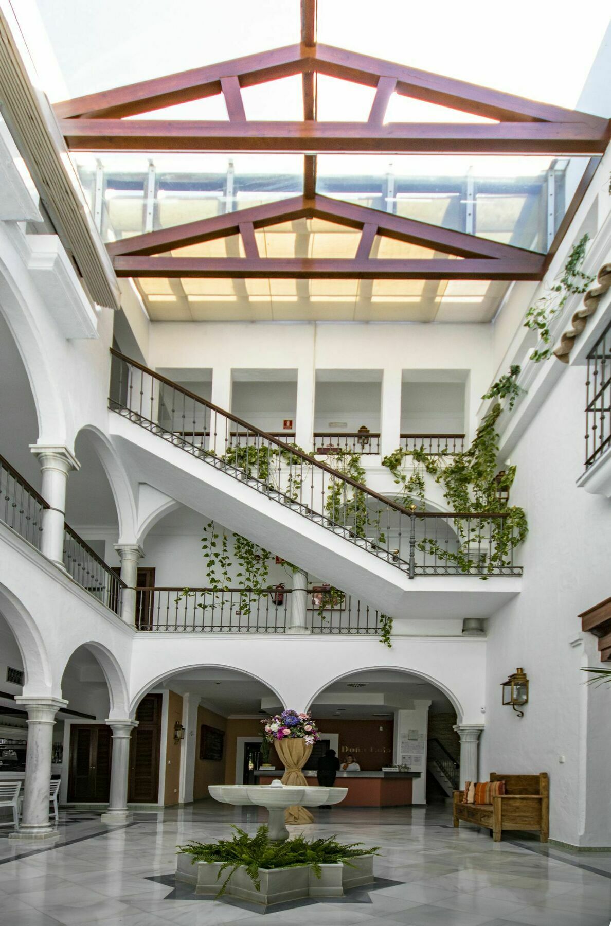 Dona Lola Zahara
