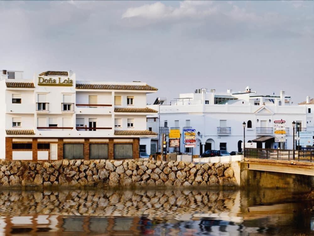 Hotel Dona Lola Zahara