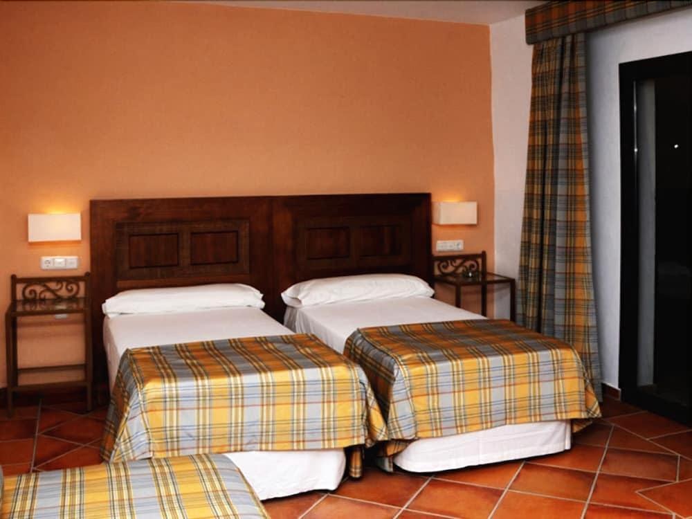 Hotel Dona Lola Zahara Zahara de los Atunes